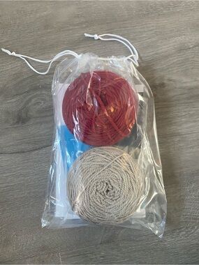 Cloudborn Fibers, yarn lot- two skeins, 221y/100g, 100% fine highland wool
